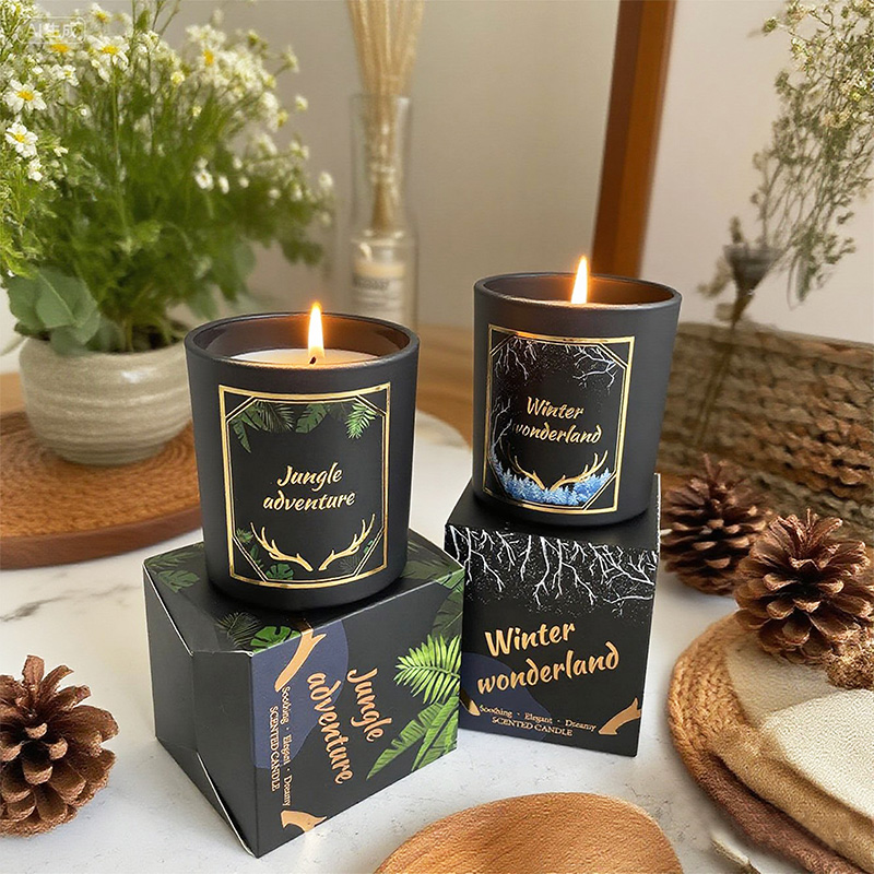 Black Textured Glass Scented Candle with Gold-Stamped Label, Wooden Wick – Custom Logo